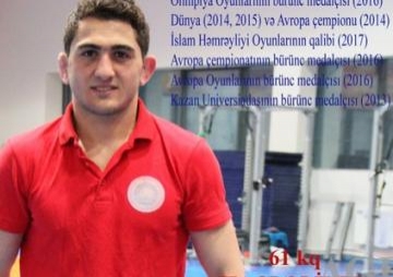 30 ildə ilk dəfə: Azərbaycan güləşçisi üçqat dünya çempionu oldu