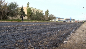 Binəqədi şossesinin asfaltlanması işlərinə başlanılıb (FOTO)