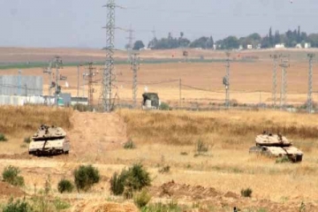 Sionist rejim tankları Qəzza zolağına hücum edib 