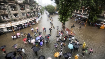 Hindistanda musson yağışları 511 nəfərin həyatına son qoydu