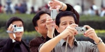 Çində turistlərin mesencerləri yoxlanacaq