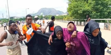 Nigeriyada Şeyx Zəkzaki tərəfdarlarına hücum, ölənlər var - FOTO/VIDEO