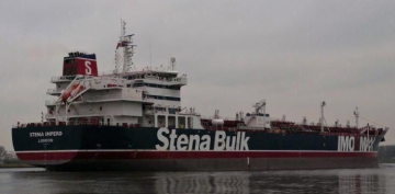 İran Britaniyanın neft tankerini Hörmuz boğazında saxlayıb 