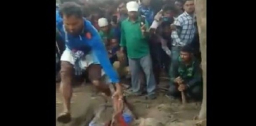 Hindistanda bütpərsətlər ana və körpəsini diri-diri basdırdı - Video (18+)  