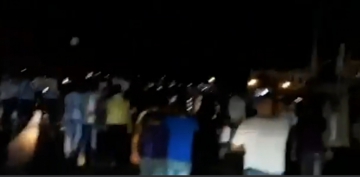 Yuzlərlə insan Lökbatandan Qarabağ yürüşünə çıxdı,Polis  qarşılarını kəsdi 