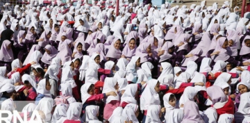 İranda 0,5 milyon xarici qaçqın pulsuz təhsil alır