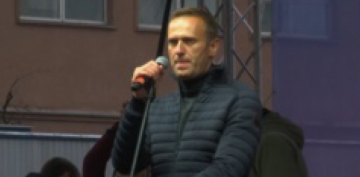 Xəstəxana: ‘Navalny-ni tərpətmək olmaz’