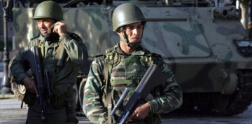 Tunisdə ordu və nümayişçilər arasında qarşıdurma baş verib